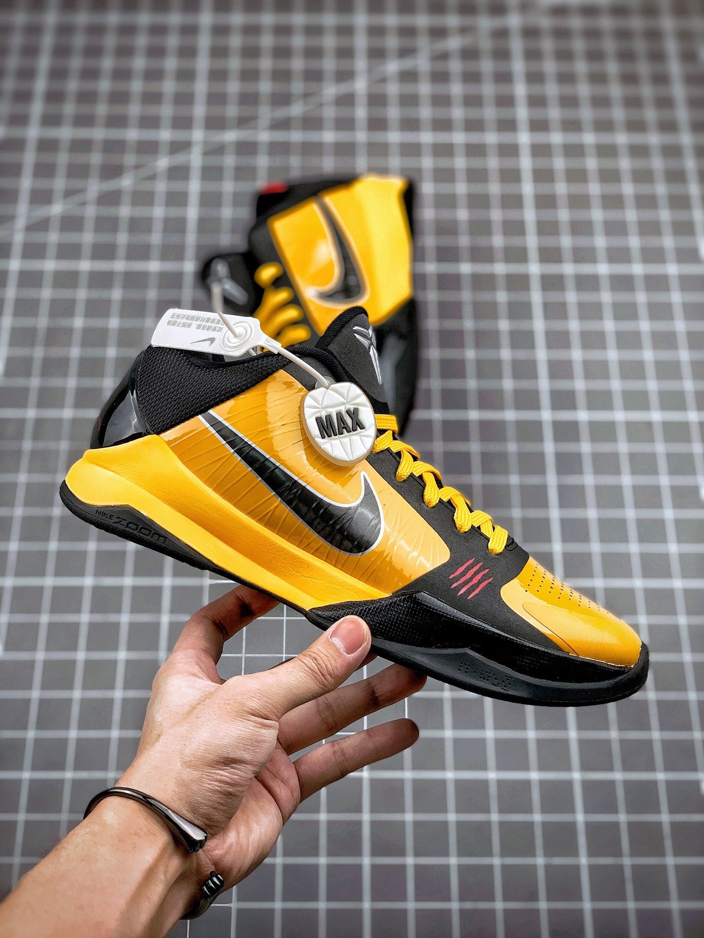 MAX Batch-NK ZOOM KOBE 5 "BRUCE LEE"