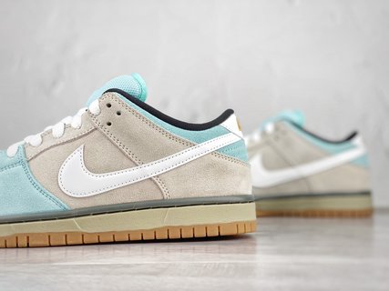 G Batch-Plus Skate Shop x Nike SB Dunk Low “Gulf of Mexico”