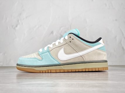 G Batch-Plus Skate Shop x Nike SB Dunk Low “Gulf of Mexico”