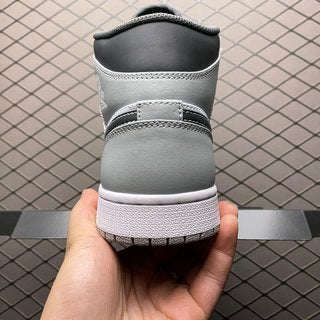 DT Batzh-  Air Jordan 1 Mid