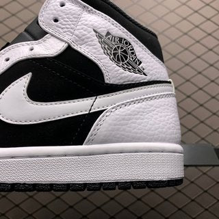 DT Batzh- Air Jordan Mid "Panda"