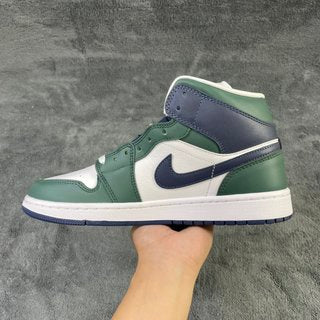 DT Batzh-  Air Jordan 1 Mid