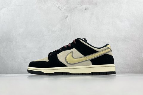 G Batch-Nike Dunk Low "Black Suede"