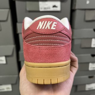 AY Batch-NK SB Dunk Low Pro QS"Adobe"