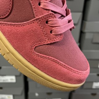 AY Batch-NK SB Dunk Low Pro QS"Adobe"