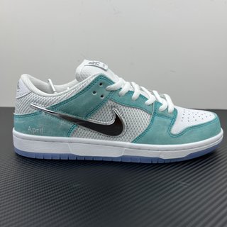 S2 Batch-APRIL SKATEBOARDS x NK SB Dunk Low