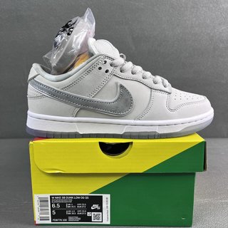 AY Batch-Concepts x NK SB Dunk Low "White Lobster"