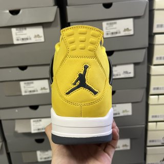 GX Batch-Air Jordan 4 Retro "Tour Yellow"