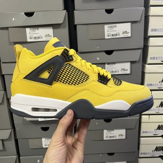 GX Batch-Air Jordan 4 Retro "Tour Yellow"