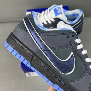 AY Batch-Concepts x NK SB Dunk Low "White Lobster"