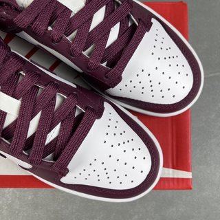 G Batch-NK Dunk Low "Bordeaux"