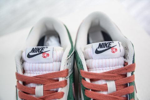 AY Batch-NK Dunk Low