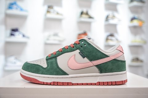 AY Batch-NK Dunk Low