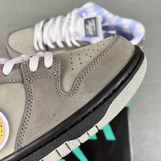 AY Batch-Concepts x NK SB Dunk Low "Gray Lobster"