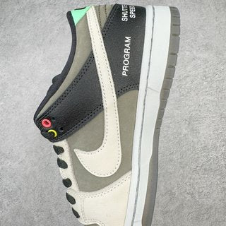 G Batch-NK SB Dunk Low “VX1000 Camcorder”