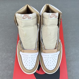 KZ Batch-Air Jordan 1 High OG “Praline”