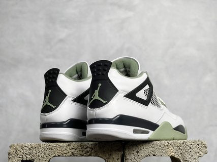 VT Batch- Air Jordan 4 retro "Oil Green"