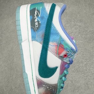 S2 Batch-Futura Laboratories x NK SB Dunk Low