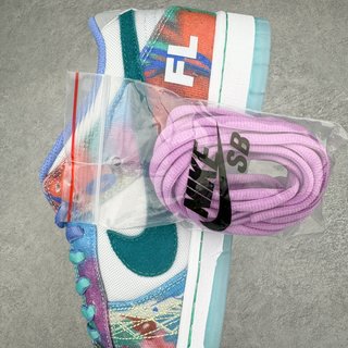 S2 Batch-Futura Laboratories x NK SB Dunk Low