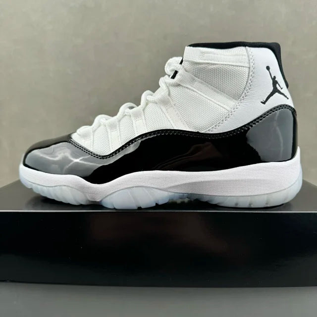 WM Batch-Air Jordan 11 “Concord”