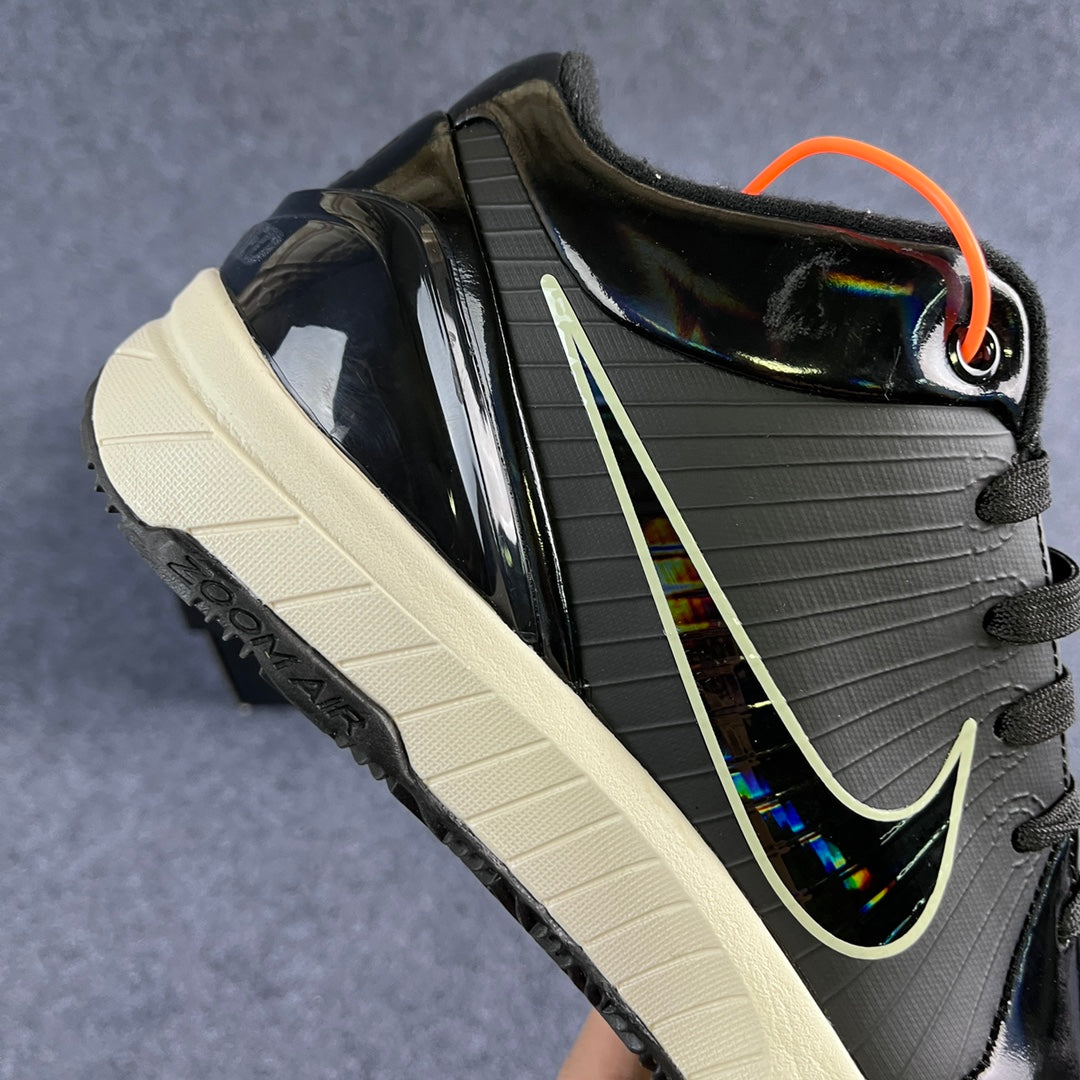 MAX Batch-UNDEFEATED x NK Zoom Kobe 4 Protro